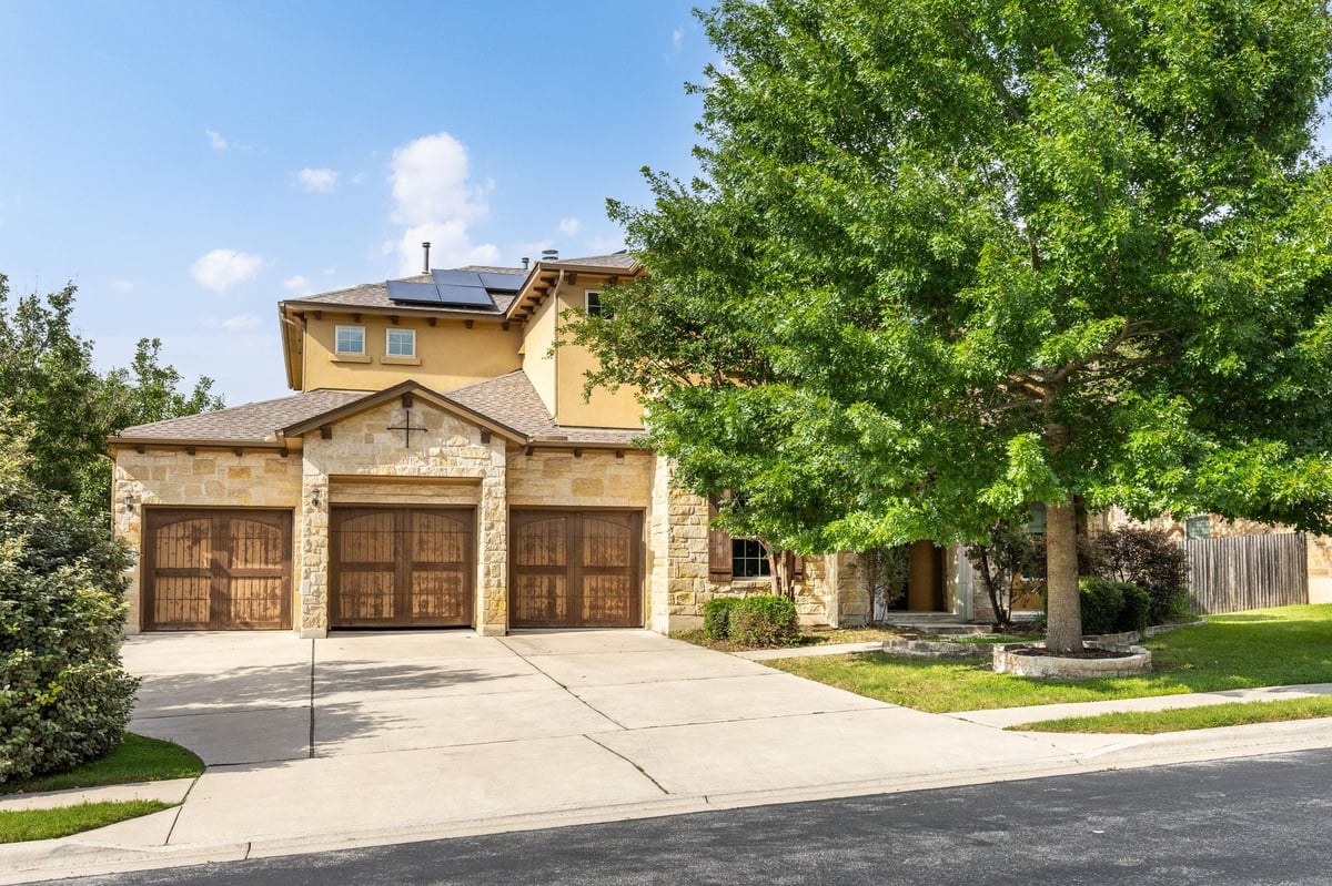 View 6501 Trissino DR in Avana Ph 1 Sec 1 6501 Trissino DR - property photo 1 - Luxury home in Avana Ph 1 Sec 1, Austin, TX