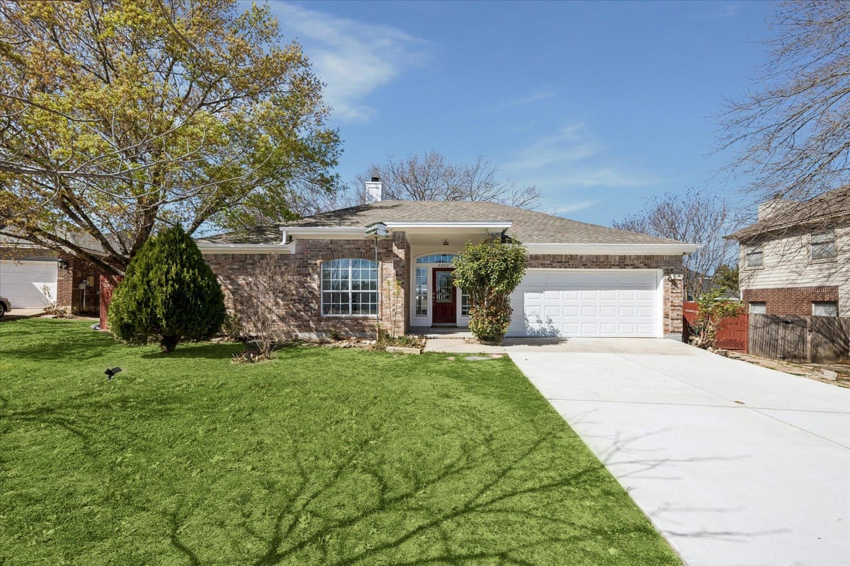 View 6502 Bramber Ln in Harris Branch Ph 01-A Sec 03 6502 Bramber Ln - front exterior - Luxury home in Harris Branch Ph 01-A Sec 03, Austin, TX