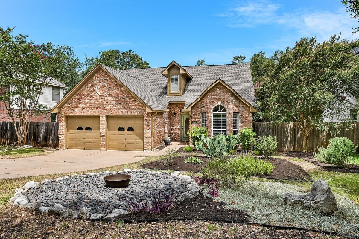 View 6502 Needham LN in Circle C Ranch Ph B Sec 02 6502 Needham LN - front exterior - Luxury home in Circle C Ranch Ph B Sec 02, Austin, TX