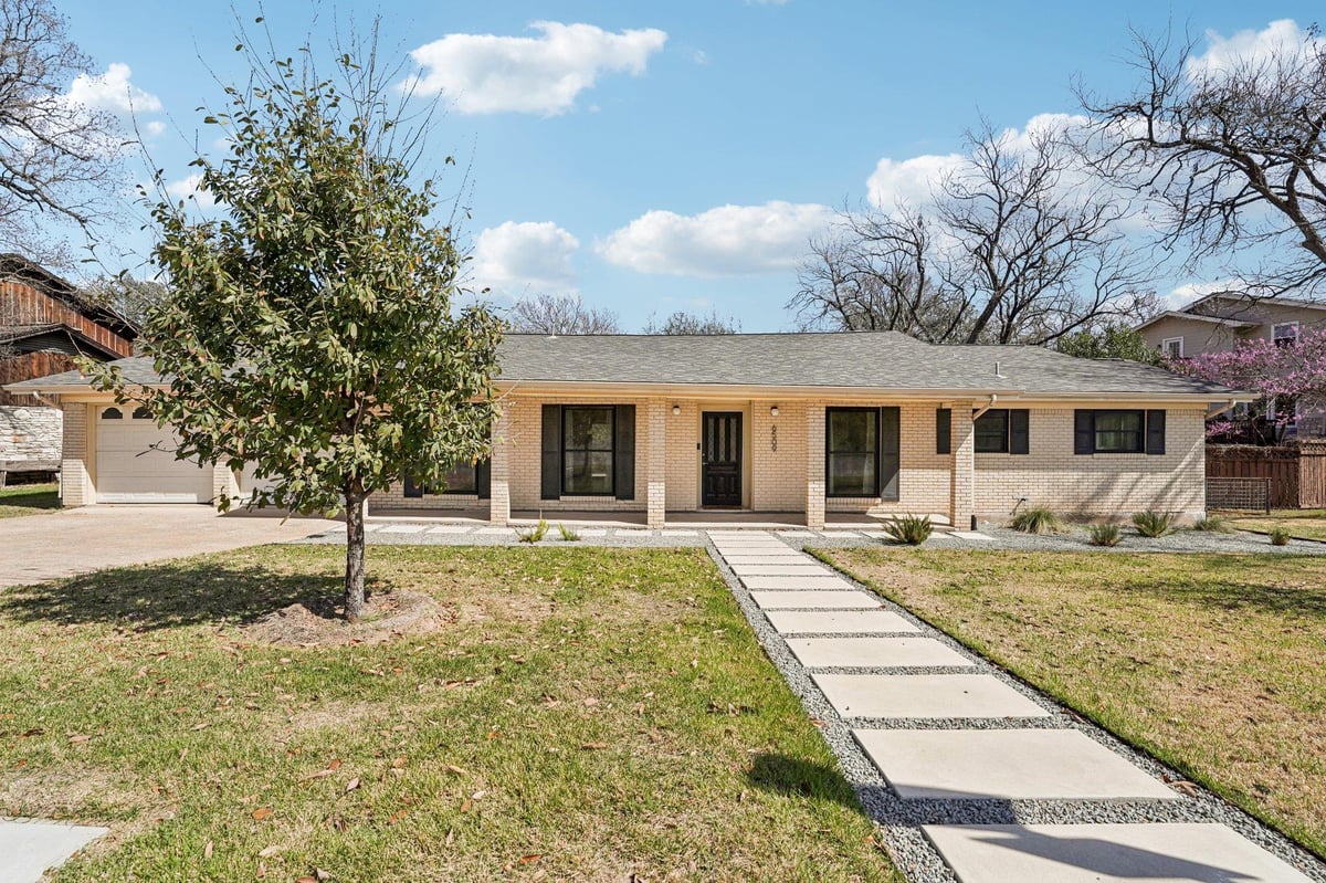 6509 Northeast DR - property photo 1 - Luxury home in University Hills Sec 02 Ph 05, Austin, TX