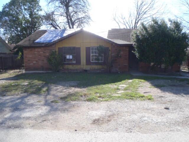 View 652 Fir LN in Edye Myrt 652 Fir LN - property photo 1 - Luxury home in Edye Myrt, Lockhart, TX