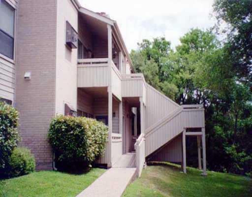 View 6600 VALLEYSIDE Rd Unit #4 in VALLEYSIDE PLACE CONDOMINIUM 6600 VALLEYSIDE Rd Unit #4 - property photo 1 - Luxury home in VALLEYSIDE PLACE CONDOMINIUM, Austin, TX