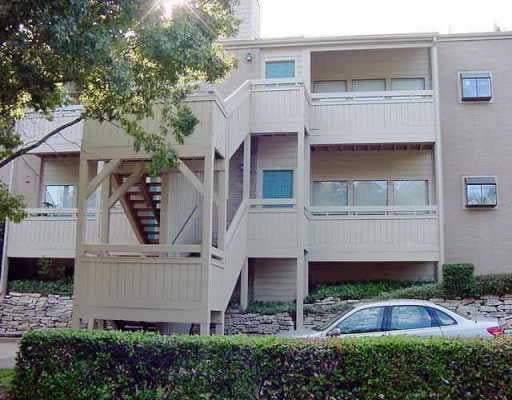 View 6600 VALLEYSIDE Rd Unit #5 in VALLEYSIDE PLACE CONDOMINIUM 6600 VALLEYSIDE Rd Unit #5 - property photo 1 - Luxury home in VALLEYSIDE PLACE CONDOMINIUM, Austin, TX