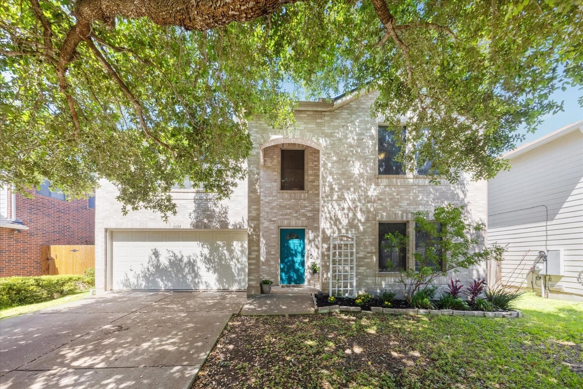 View 6604 Marble Creek Loop in Springfield Ph B Sec 03 6604 Marble Creek Loop - front exterior - Luxury home in Springfield Ph B Sec 03, Austin, TX