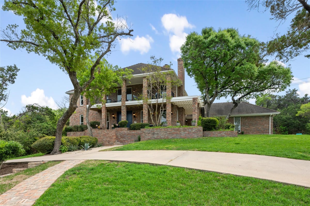 View 6605 Canon Wren DR in Bee Creek Hills Add 6605 Canon Wren DR - front exterior - Luxury home in Bee Creek Hills Add, Austin, TX