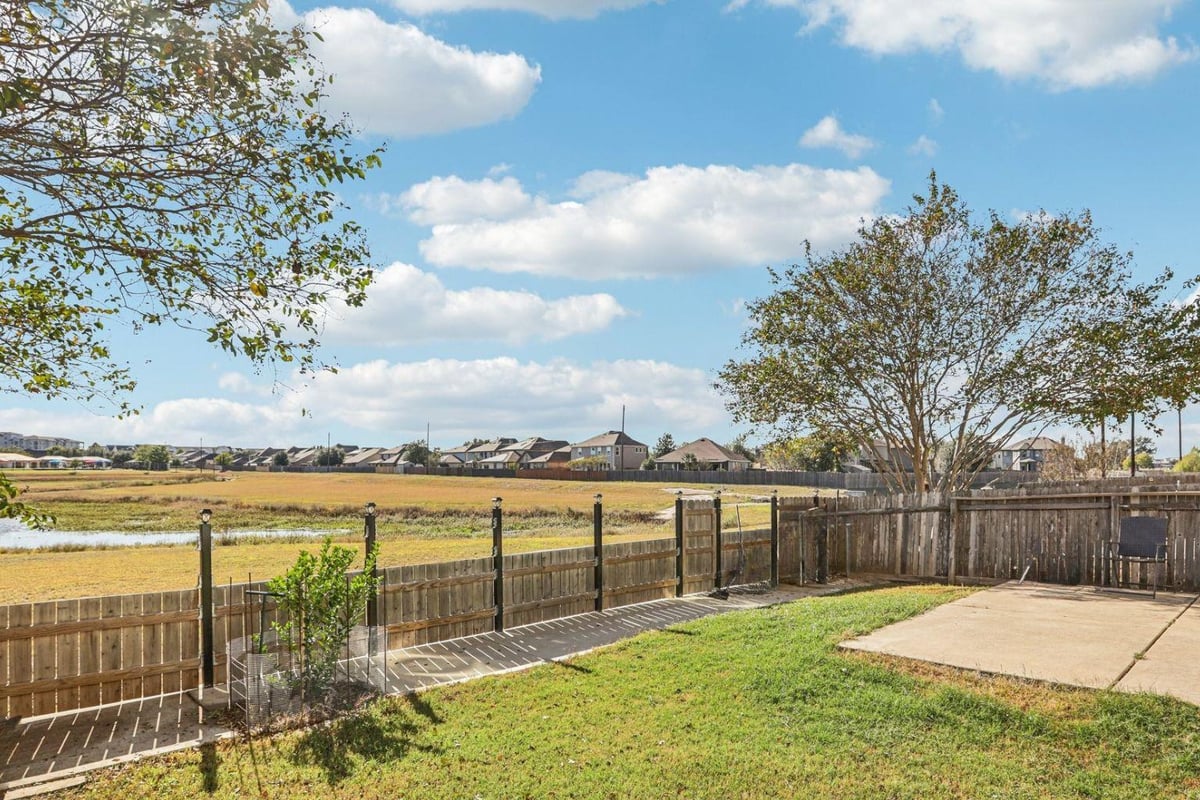 View 6605 Quinton DR in McKinney Park East Sec 02 6605 Quinton DR - property photo 1 - Luxury home in McKinney Park East Sec 02, Austin, TX