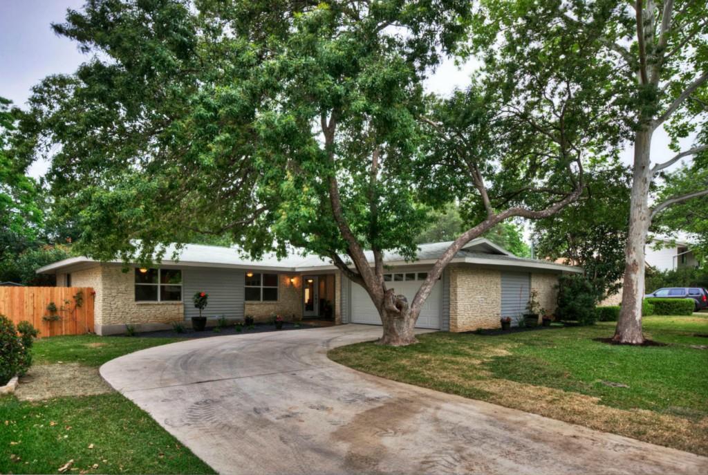 View 6606 Argentia Rd in Allandale Terrace Sec 02 6606 Argentia Rd - front exterior - Luxury home in Allandale Terrace Sec 02, Austin, TX
