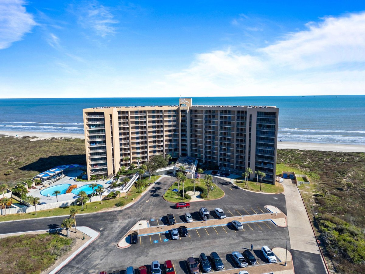 6649 Seacomber Dr Unit #310 - front exterior - Luxury home in Sea Gull Condo, Port Aransas, TX