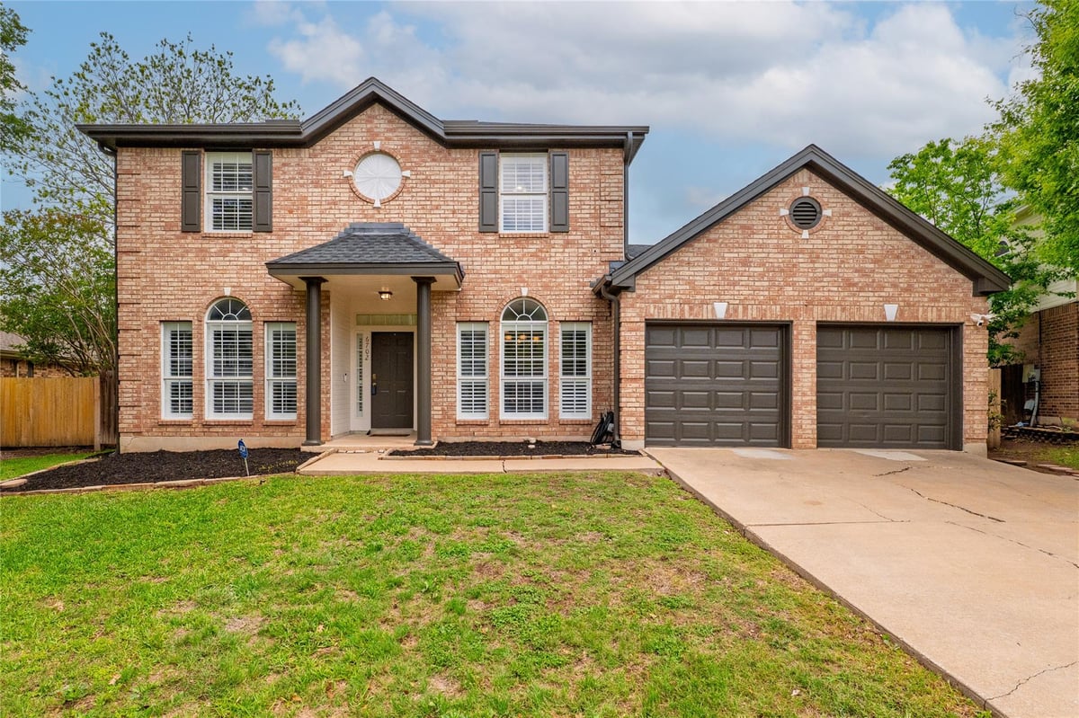 View 6702 Carisbrooke Ln in HARRIS BRANCH PHS 1 A SEC II 6702 Carisbrooke Ln - front exterior - Luxury home in HARRIS BRANCH PHS 1 A SEC II, Austin, TX