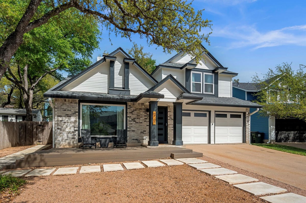 View 6702 Hondo BND in Milwood Sec 22 6702 Hondo BND - property photo 1 - Luxury home in Milwood Sec 22, Austin, TX