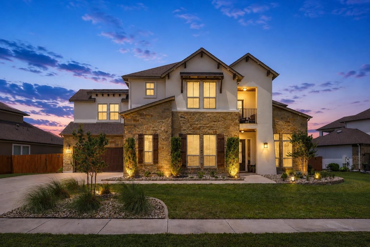 6708 Davenport Divide RD - front exterior - Luxury home in Sweetwater Ranch Sec 2 Village, Austin, TX