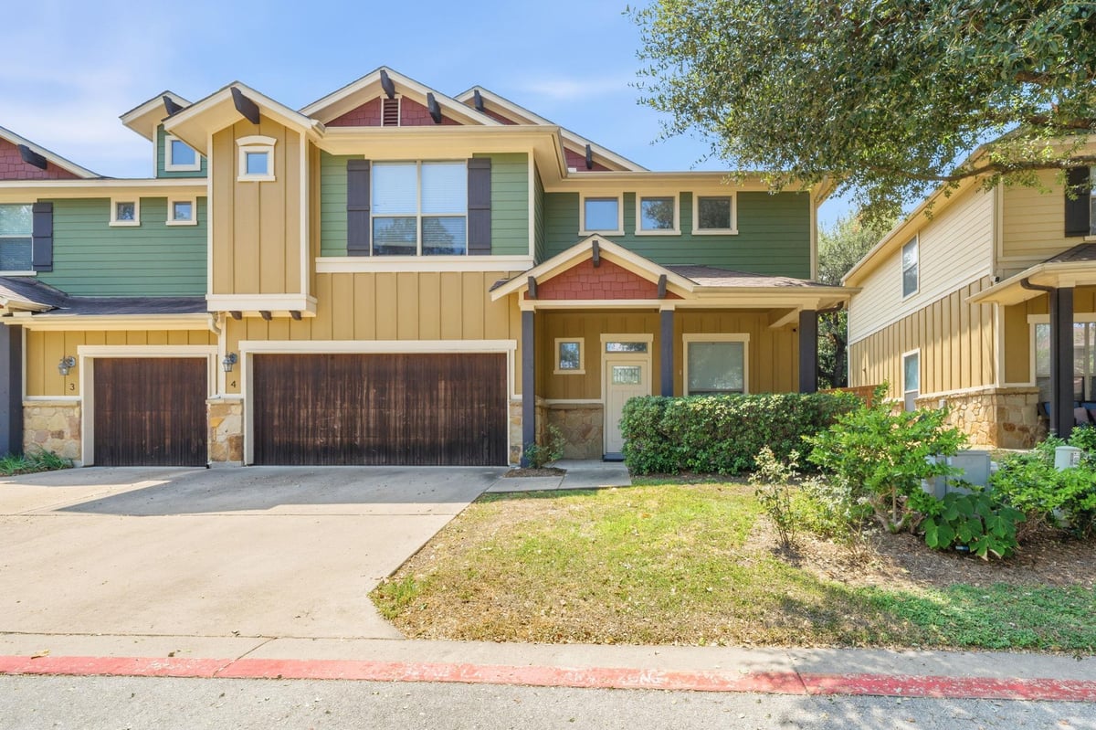 View 6708 Manchaca RD Unit #4 in La Vid Condo Amd 6708 Manchaca RD Unit #4 - property photo 1 - Luxury home in La Vid Condo Amd, Austin, TX
