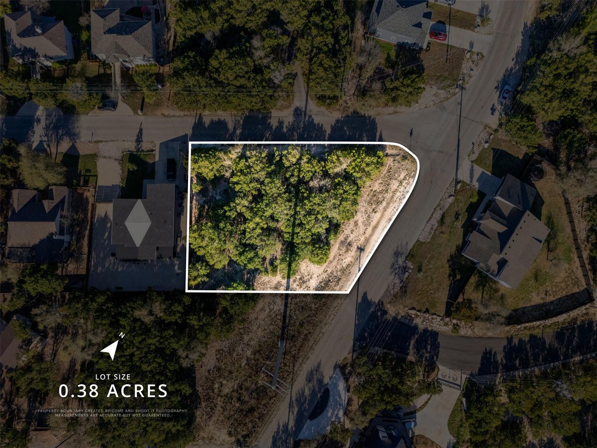 View 6711 & 6709 Avenida Ann DR in Lago Vista Sec 03 Ph 03 6711 & 6709 Avenida Ann DR - front exterior - Luxury lot in Lago Vista Sec 03 Ph 03, Lago Vista, TX