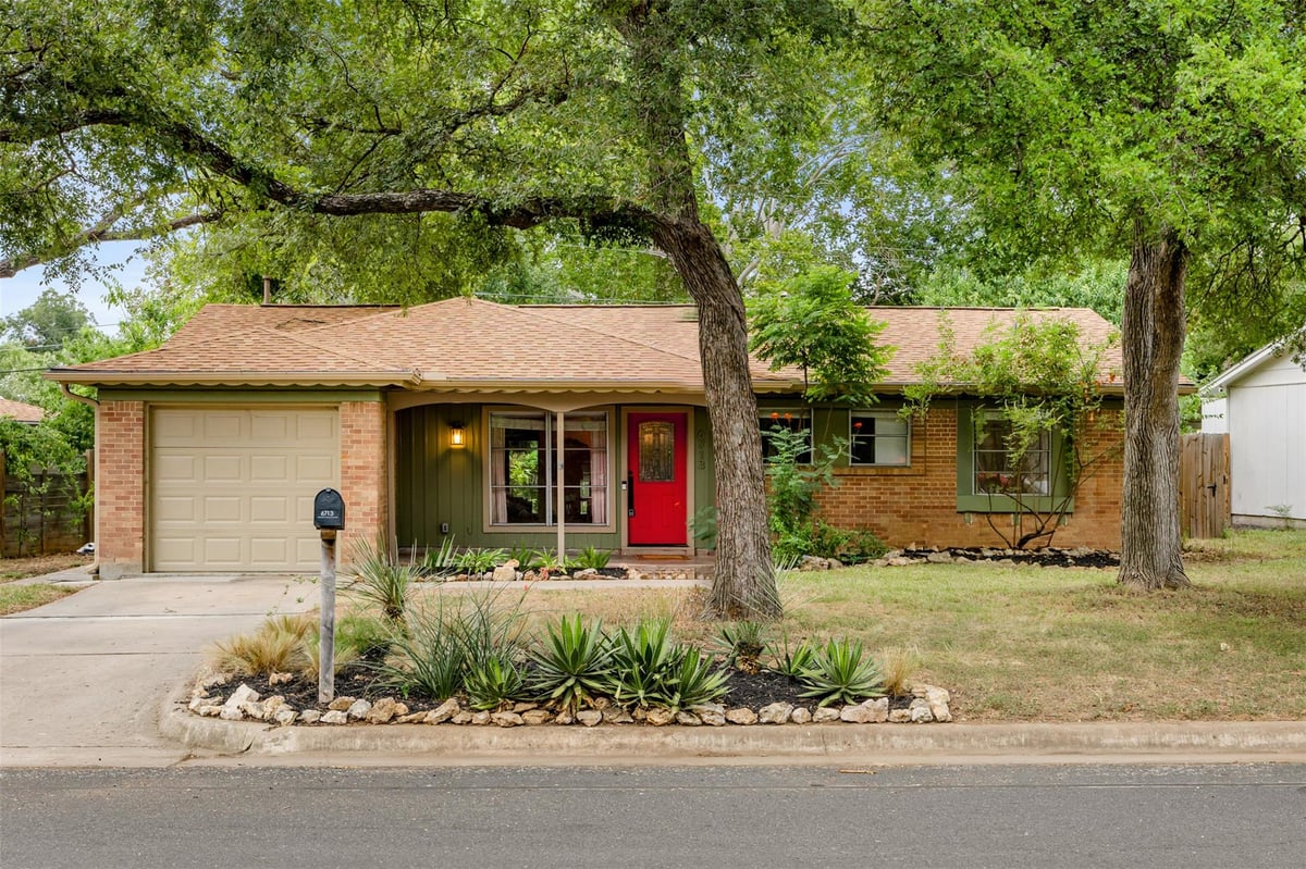 View 6713 Haney DR in University Hills Sec 01 6713 Haney DR - property photo 1 - Luxury home in University Hills Sec 01, Austin, TX