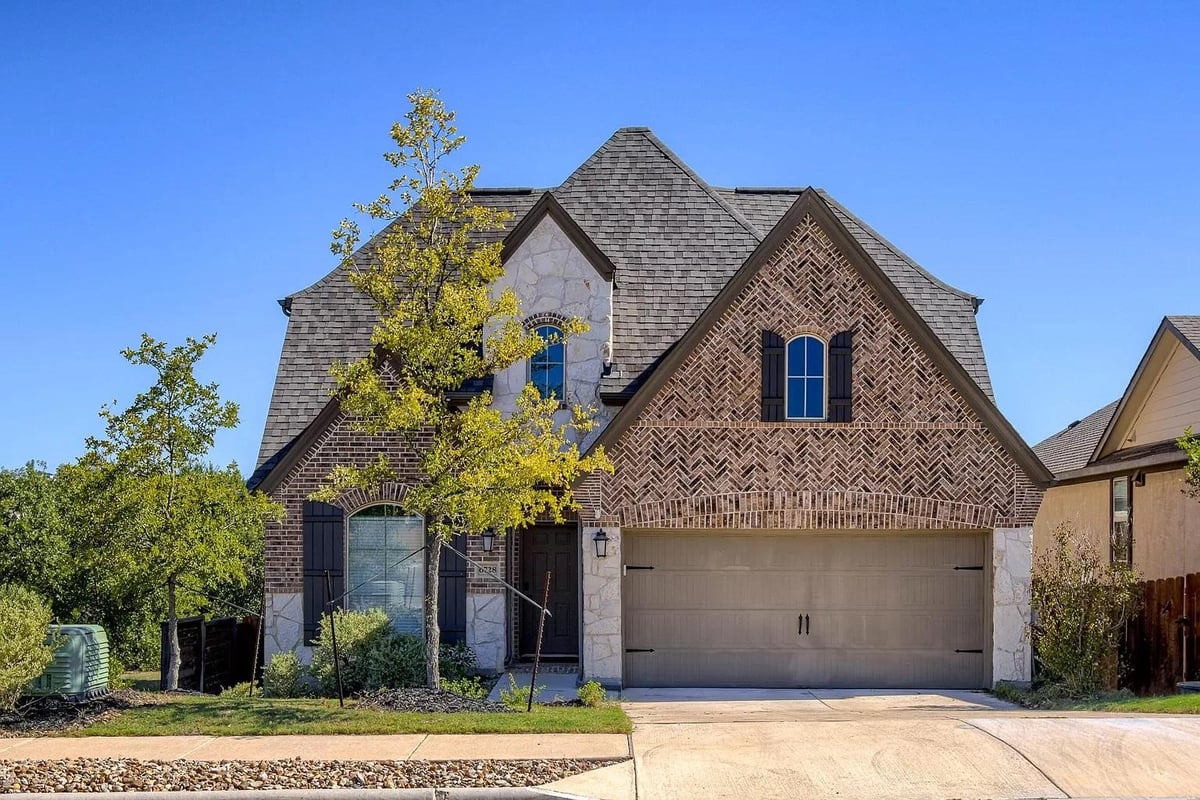 6728 Llano Stage TRL - property photo 1 - Luxury home in Sweetwater Ranch Sec 2 Village P3A, Austin, TX