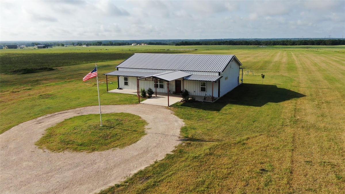 View 6731 N Fm 908 6731 N Fm 908 - front exterior - Luxury home in Rockdale, TX