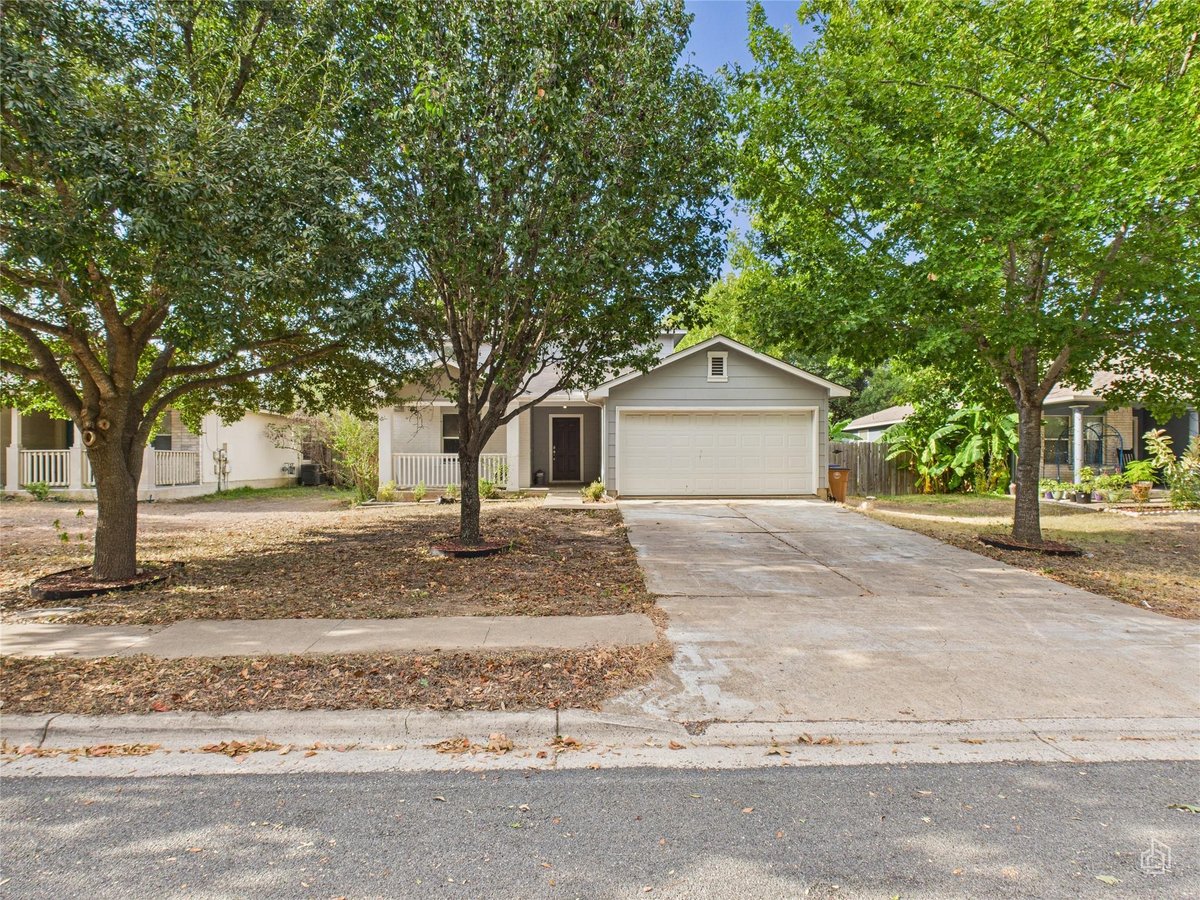 View 6733 Sabrina DR in Springfield Ph C 6733 Sabrina DR - property photo 1 - Luxury home in Springfield Ph C, Austin, TX