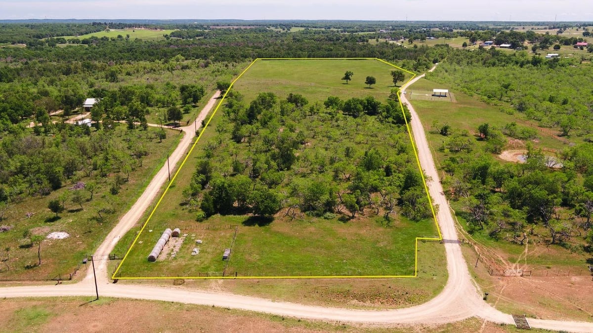 View 674 County Road 309 in A0070 Chambers, T.J. 674 County Road 309 - front exterior - Luxury home in A0070 Chambers, T.J., Rockdale, TX