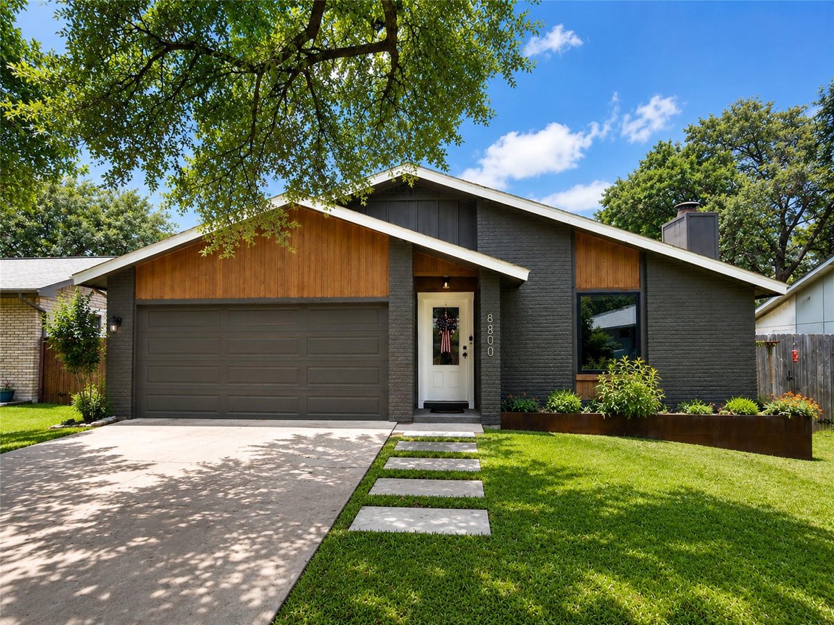 View 6800 Rearden RD in Western Hills At Cherry Creek 6800 Rearden RD - property photo 1 - Luxury home in Western Hills At Cherry Creek, Austin, TX