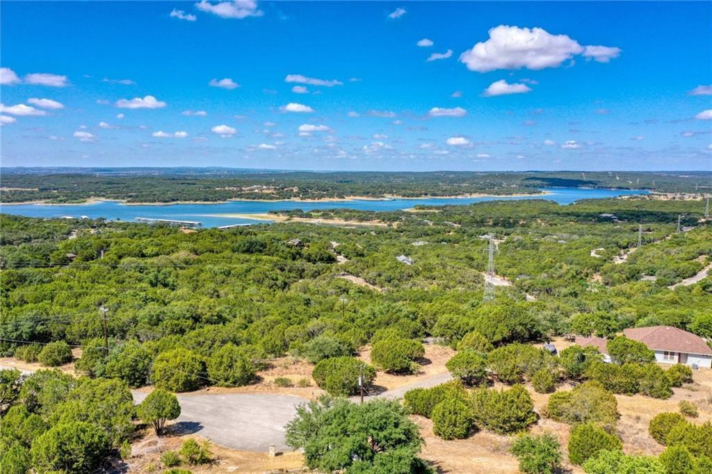 View 6802 Cedar Ridge Cir in Lago Vista Estates 6802 Cedar Ridge Cir - front exterior - Luxury lot in Lago Vista Estates, Lago Vista, TX