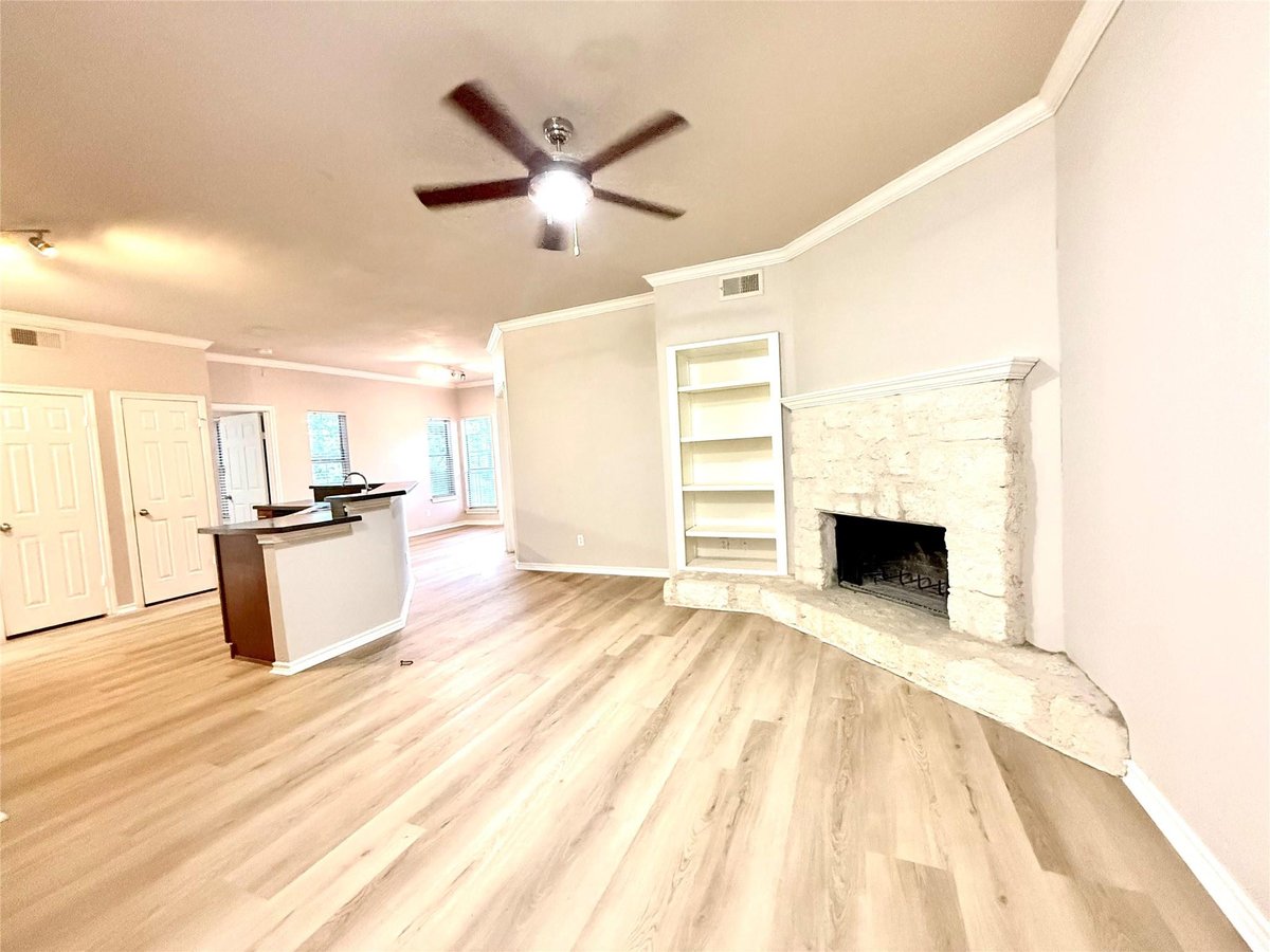 View 6804 N Capital Of Texas Hwy Unit #226 in Pointe 360 Condos 6804 N Capital Of Texas Hwy Unit #226 - front exterior - Luxury home in Pointe 360 Condos, Austin, TX