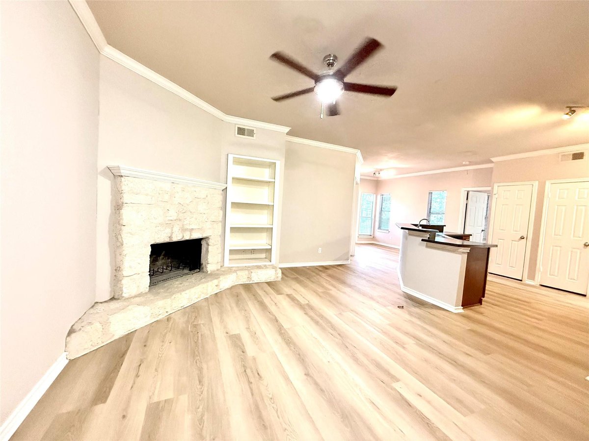 View 6804 N Capital Of Texas Hwy Unit #812 in Pointe 360 Condominiums 6804 N Capital Of Texas Hwy Unit #812 - front exterior - Luxury home in Pointe 360 Condominiums, Austin, TX