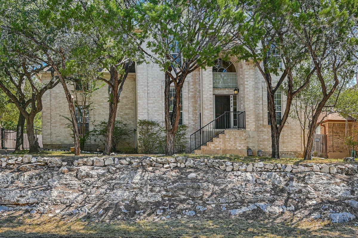View 6804 Rain Creek PKWY in Great Hills Ph 02 Sec 01 Amd 6804 Rain Creek PKWY - property photo 1 - Luxury home in Great Hills Ph 02 Sec 01 Amd, Austin, TX