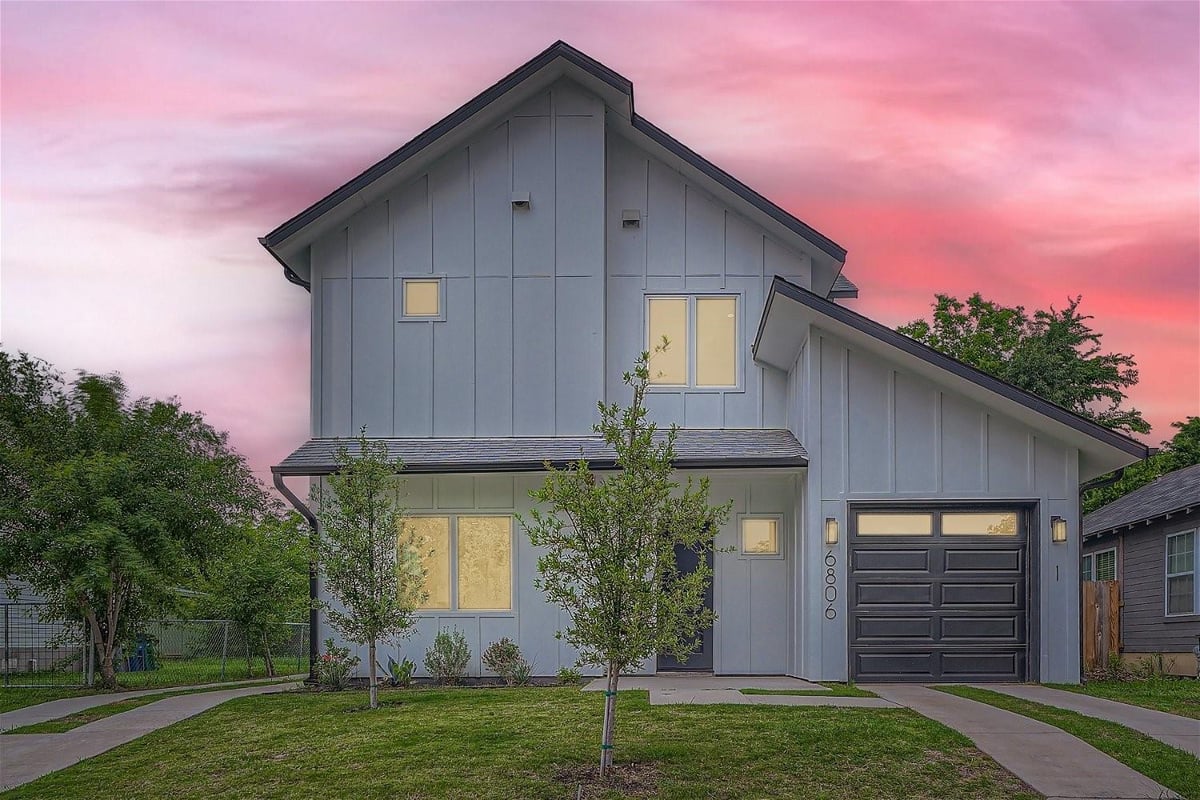 View 6806 Canal St Unit #1 6806 Canal St Unit #1 - front exterior - Luxury home in Austin, TX