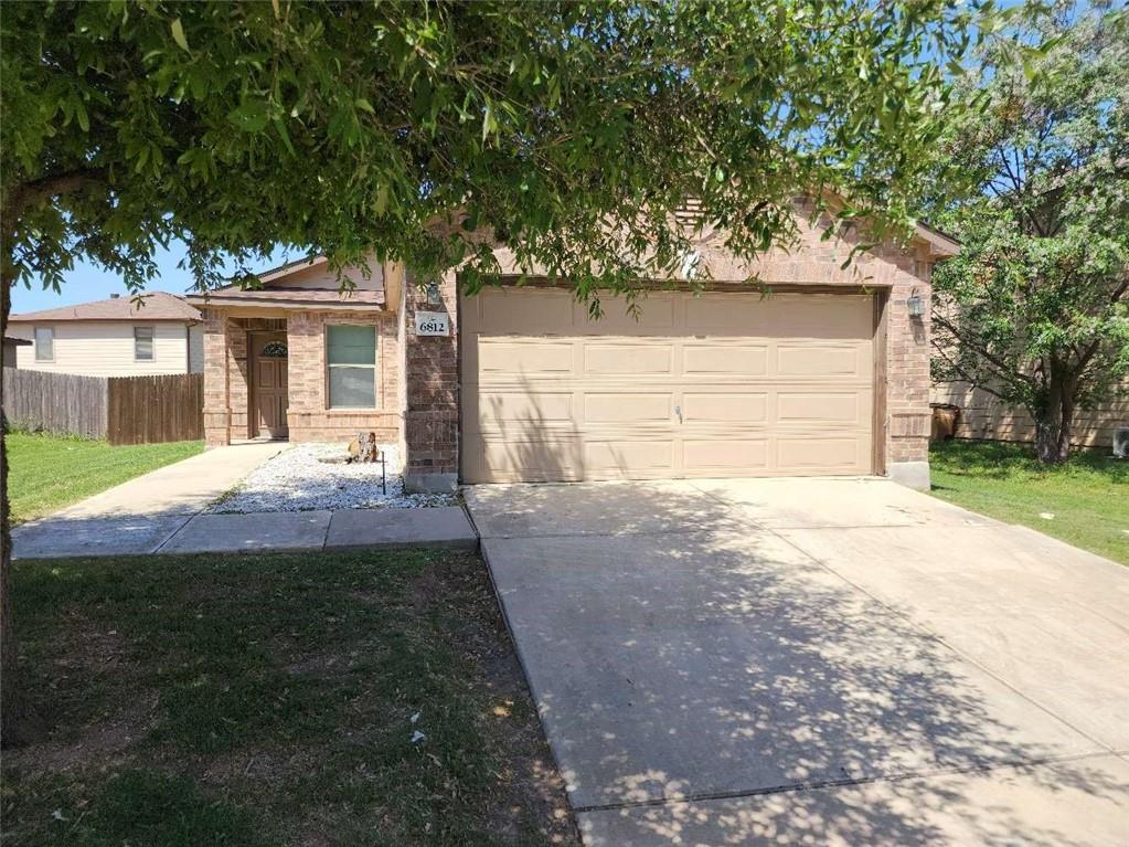 View 6812 Baythorne Dr in Sheldon 230 Sec 02 Ph 04 6812 Baythorne Dr - front exterior - Luxury home in Sheldon 230 Sec 02 Ph 04, Austin, TX
