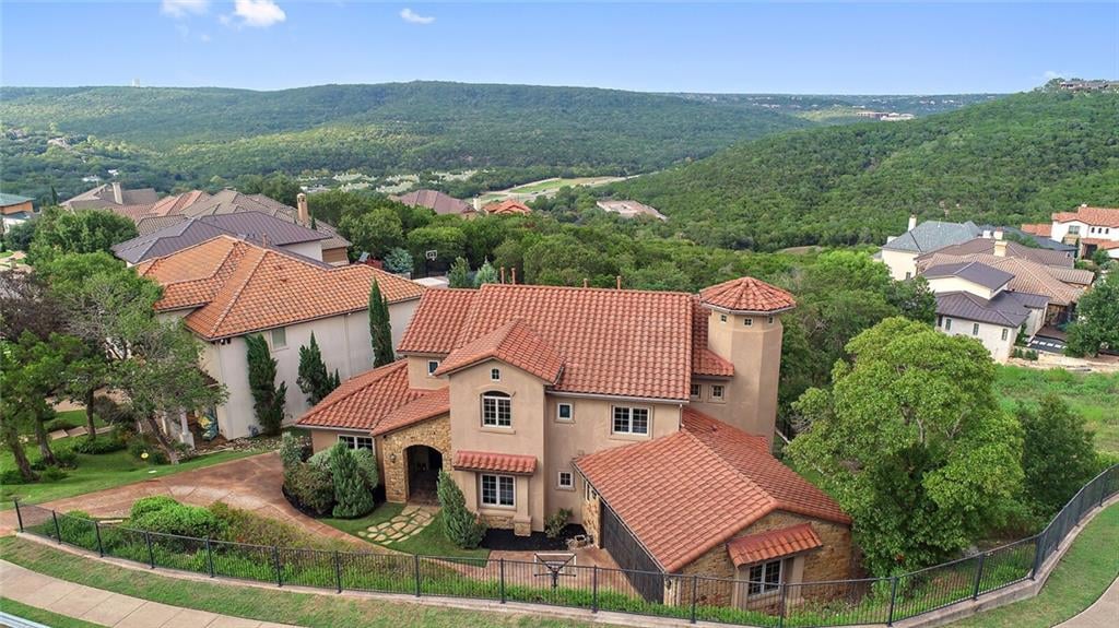 View 6812 Valburn Dr in Vista Ridge Ph 02 6812 Valburn Dr - property photo 1 - Luxury home in Vista Ridge Ph 02, Austin, TX