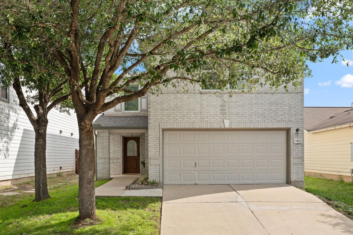 View 6812 Walkup Ln in McKinney Park East Sec 03 Rep 6812 Walkup Ln - front exterior - Luxury home in McKinney Park East Sec 03 Rep, Austin, TX