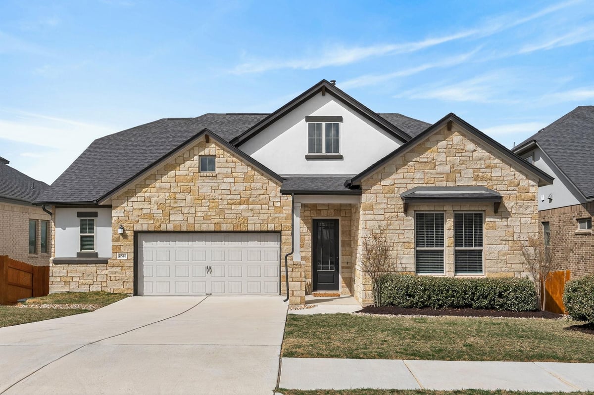 6816 Empresa Dr - front exterior - Luxury home in Sweetwater Ranch Sec 2, Austin, TX