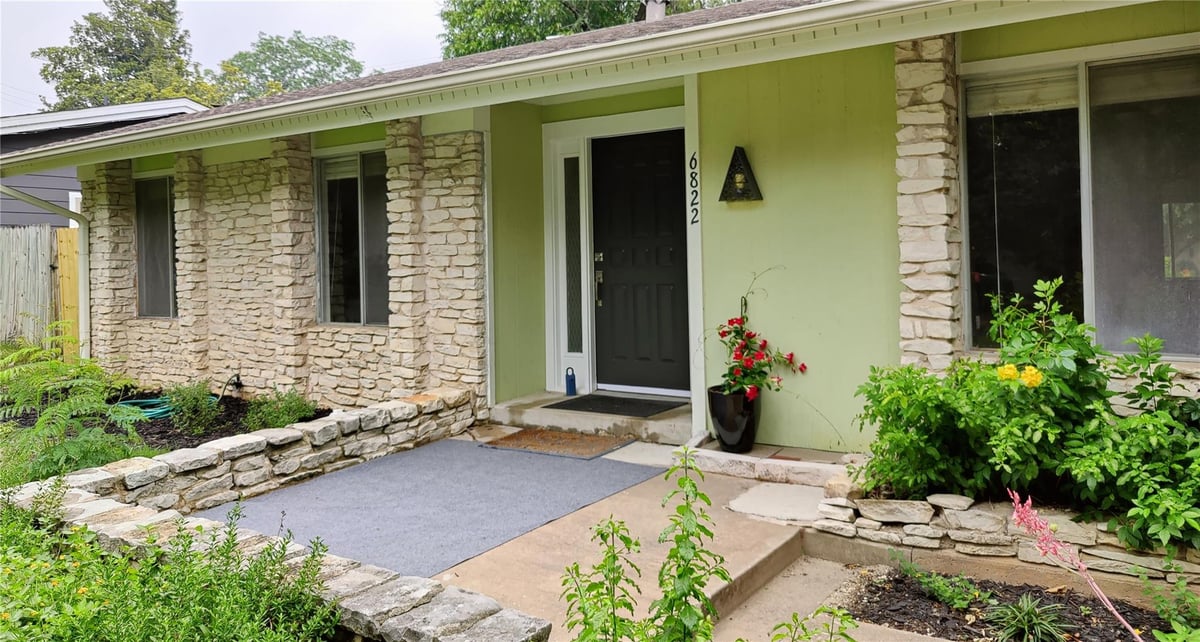View 6822 Willamette Dr in Dunbarton Oaks 6822 Willamette Dr - front exterior - Luxury home in Dunbarton Oaks, Austin, TX