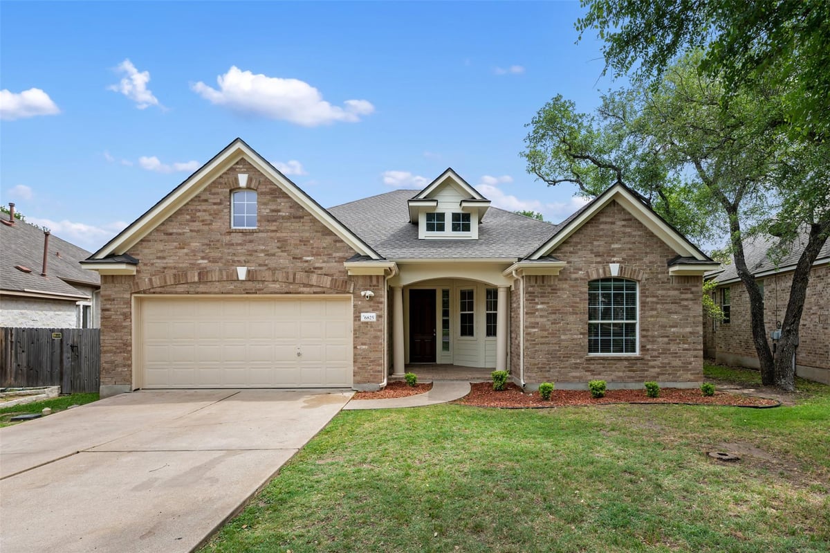 View 6825 Hansa LOOP in Hielscher Sec 07 6825 Hansa LOOP - front exterior - Luxury home in Hielscher Sec 07, Austin, TX