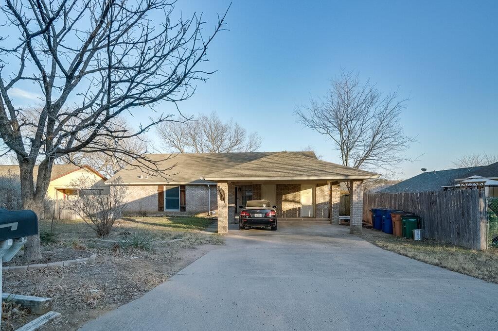 View 6901 Star DR Unit #A in Buckingham Ridge Sec 05 6901 Star DR Unit #A - property photo 1 - Luxury home in Buckingham Ridge Sec 05, Austin, TX
