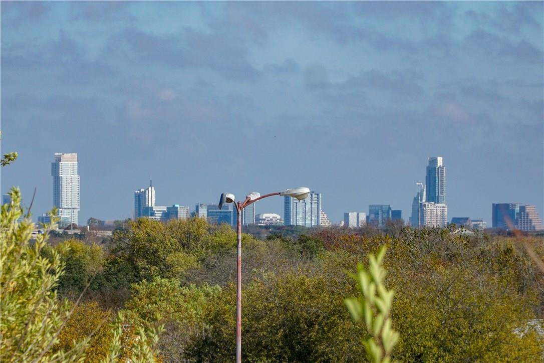 View 6903 Deatonhill DR Unit #28 in Flagstone Terrace Condo Ph 02 6903 Deatonhill DR Unit #28 - property photo 1 - Luxury home in Flagstone Terrace Condo Ph 02, Austin, TX