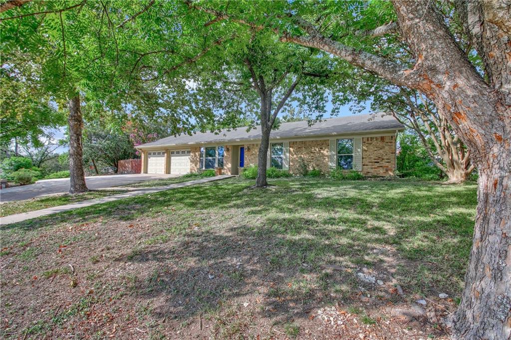 View 6903 Grove Crest Dr in Scenic Brook West Sec 01 6903 Grove Crest Dr - front exterior - Luxury home in Scenic Brook West Sec 01, Austin, TX