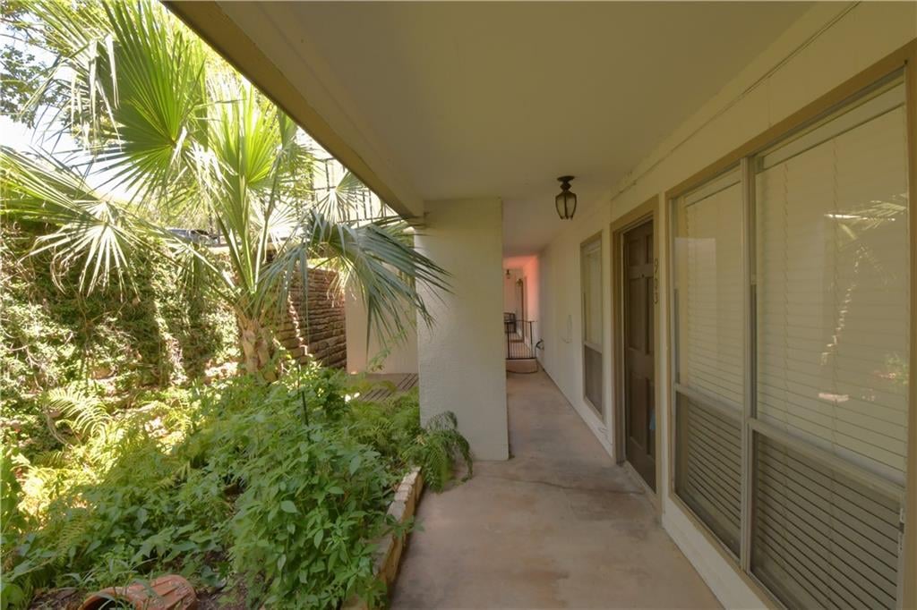 View 6910 Hart LN Unit #903 in Malaga Condo Amd 6910 Hart LN Unit #903 - front exterior - Luxury home in Malaga Condo Amd, Austin, TX