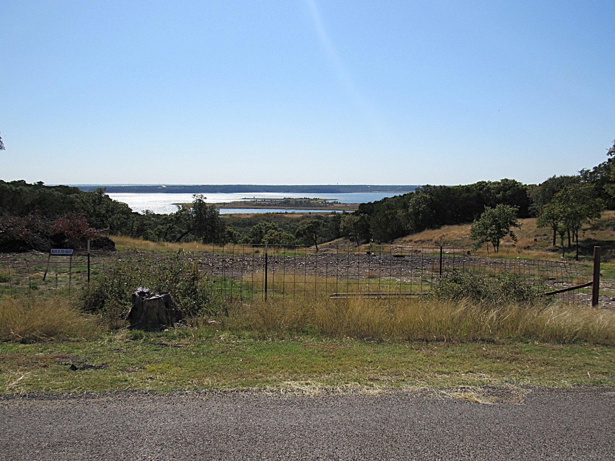 Primary bedroom at 6935 Long Bow Rd - Robison Canyon Estates, Belton, TX