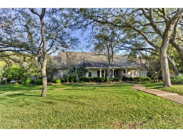 View 7 Chapin Ln in Rob Roy 7 Chapin Ln - property photo 1 - Luxury home in Rob Roy, Austin, TX