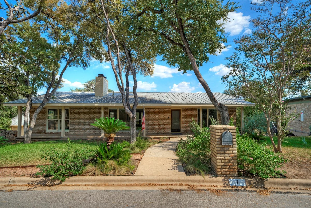 View 7 Inwood CIR in Rollingwood 7 Inwood CIR, photo 1 of 26, Rollingwood, Austin, TX