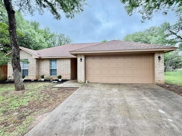 Living area at 7 S Bobcat Ct - 3 bed 2 bath home