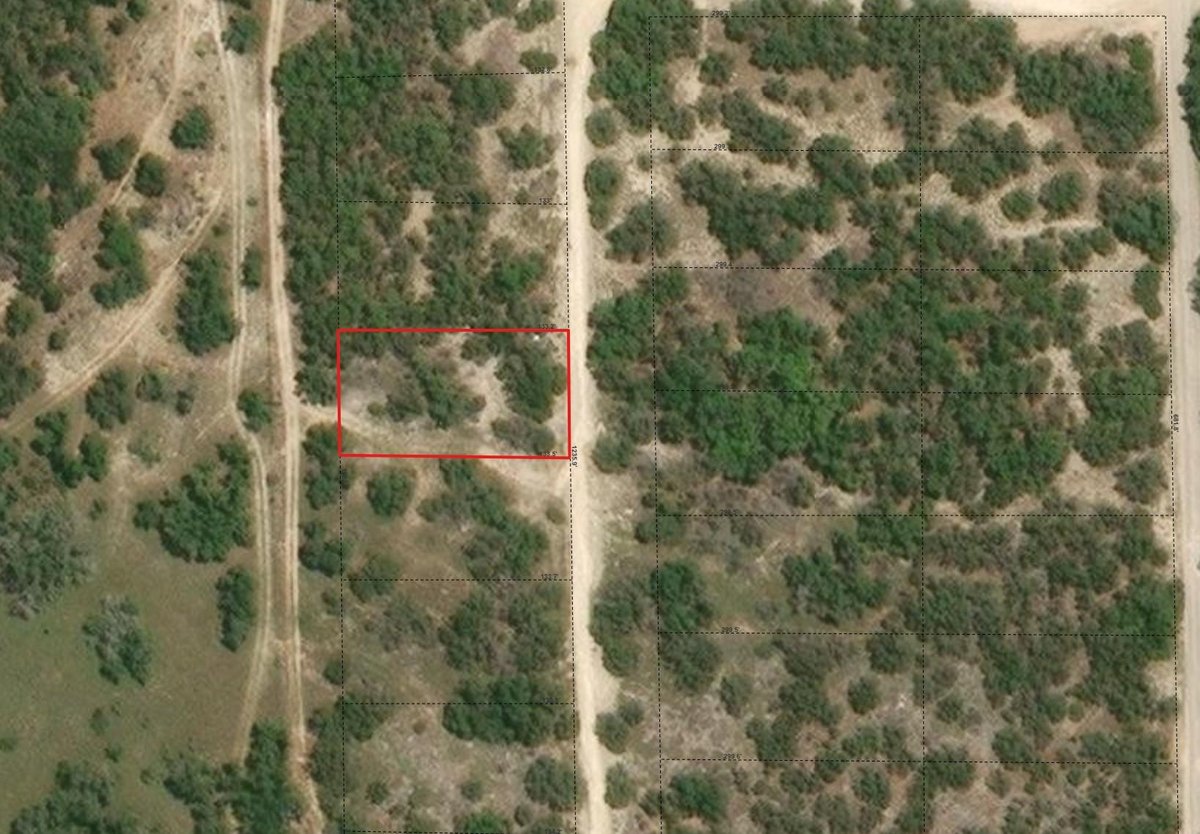View 70 Cheyenne Trl in Woodcreek Sec 13 70 Cheyenne Trl - front exterior - Luxury lot in Woodcreek Sec 13, Wimberley, TX
