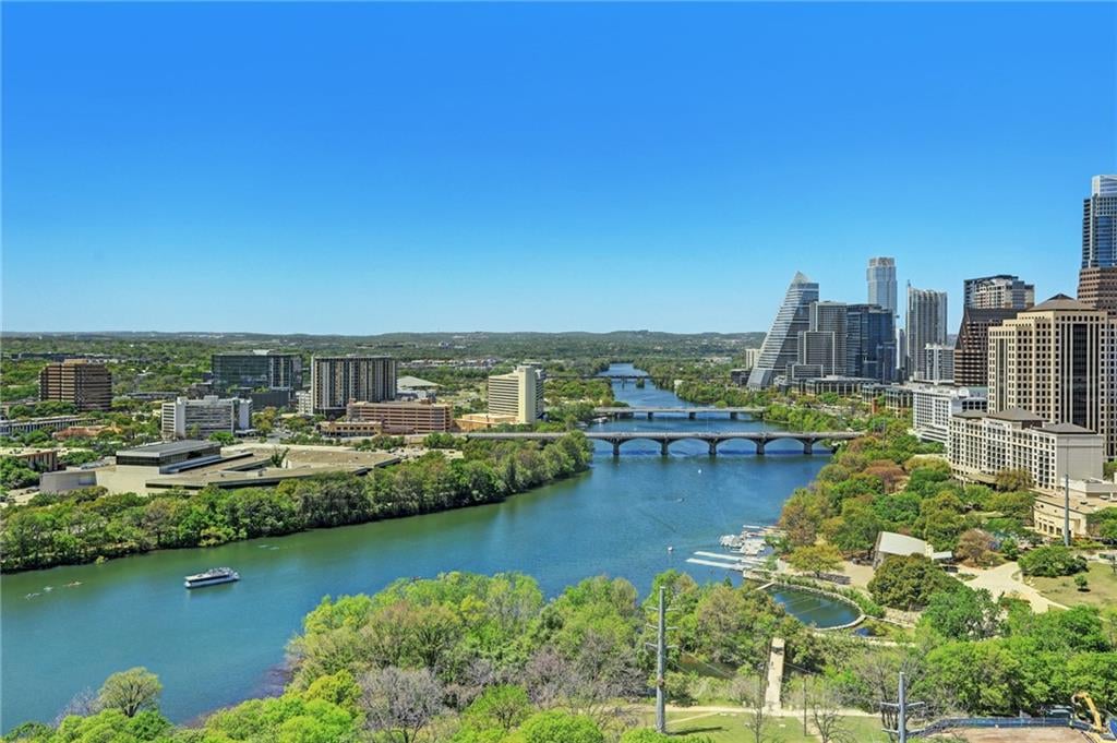 View 70 Rainey St Unit #2104 in 70 Rainey 70 Rainey St Unit #2104 - front exterior - Luxury home in 70 Rainey, Austin, TX