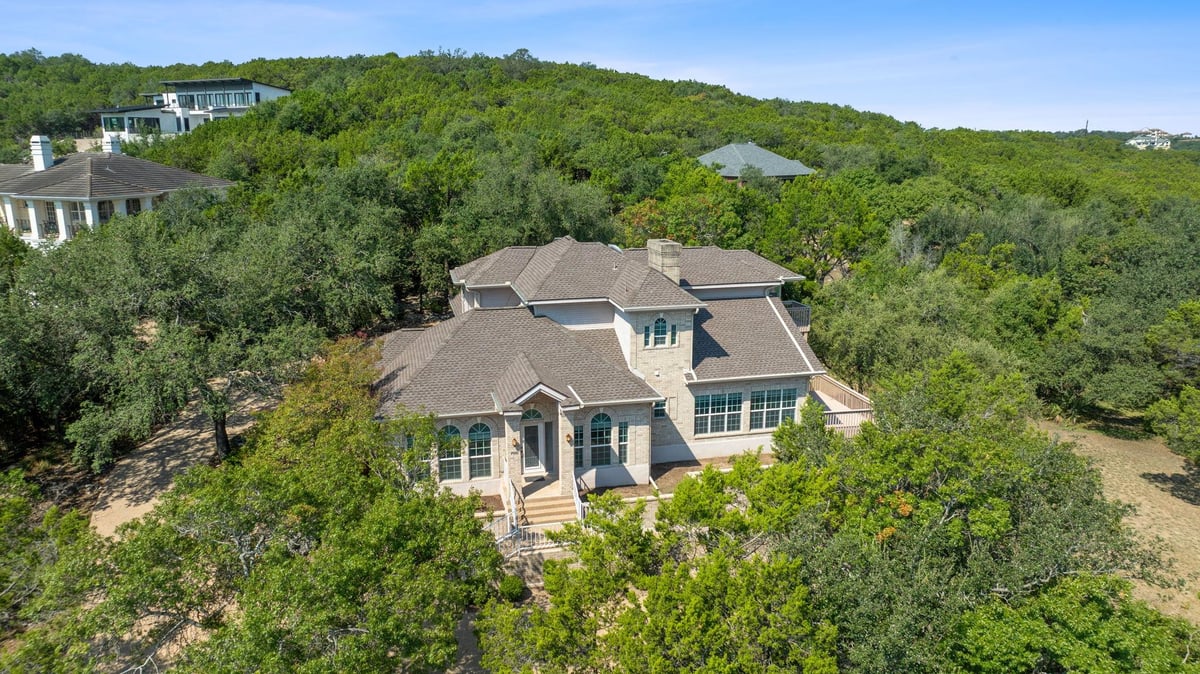 View 700 Barrett LN in Rob Roy On Lake Sec 02 700 Barrett LN - property photo 1 - Luxury home in Rob Roy On Lake Sec 02, Austin, TX