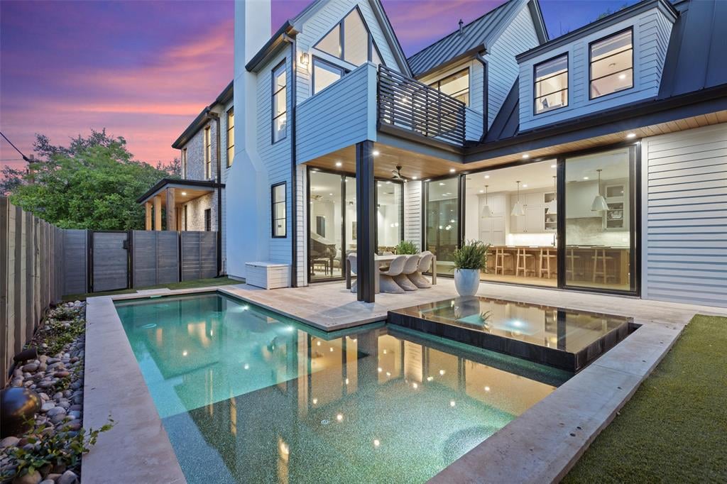 View 700 Garner Ave in Barton Heights 700 Garner Ave - front exterior - Luxury home in Barton Heights, Austin, TX