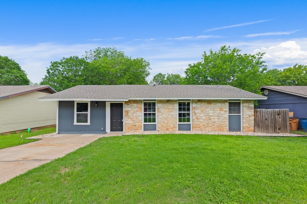 View 7000 Carwill Dr in Colony Park Sec 01 Ph 02 7000 Carwill Dr - front exterior - Luxury home in Colony Park Sec 01 Ph 02, Austin, TX
