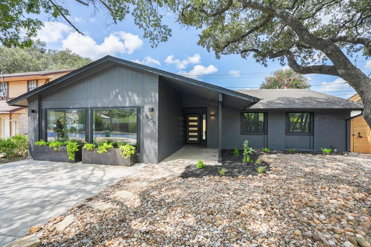 View 7000 Shadywood DR in Buckingham Ridge Sec 05 7000 Shadywood DR - property photo 1 - Luxury home in Buckingham Ridge Sec 05, Austin, TX