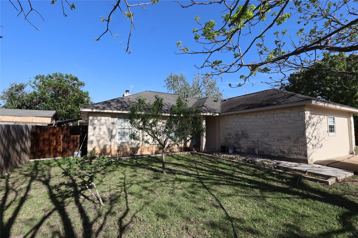 View 7003 Apperson St in Moores Crossing 7003 Apperson St - front exterior - Luxury home in Moores Crossing, Del Valle, TX