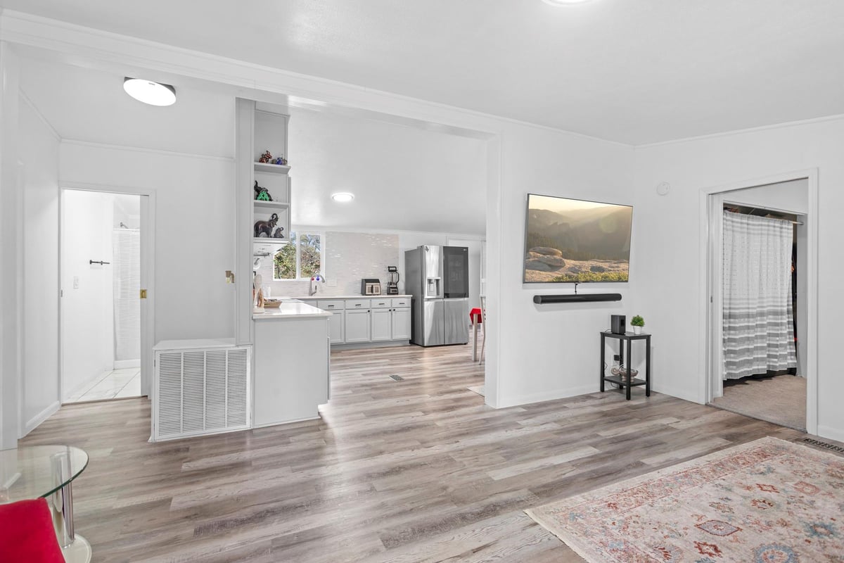 Living area at 701 Bonita Verde Dr - 4 bed 3 bath home
